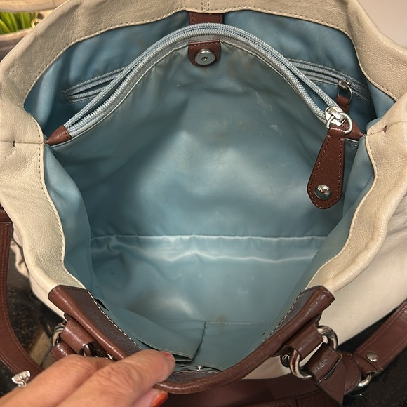 Coach leather bag! - Picture 8 of 16